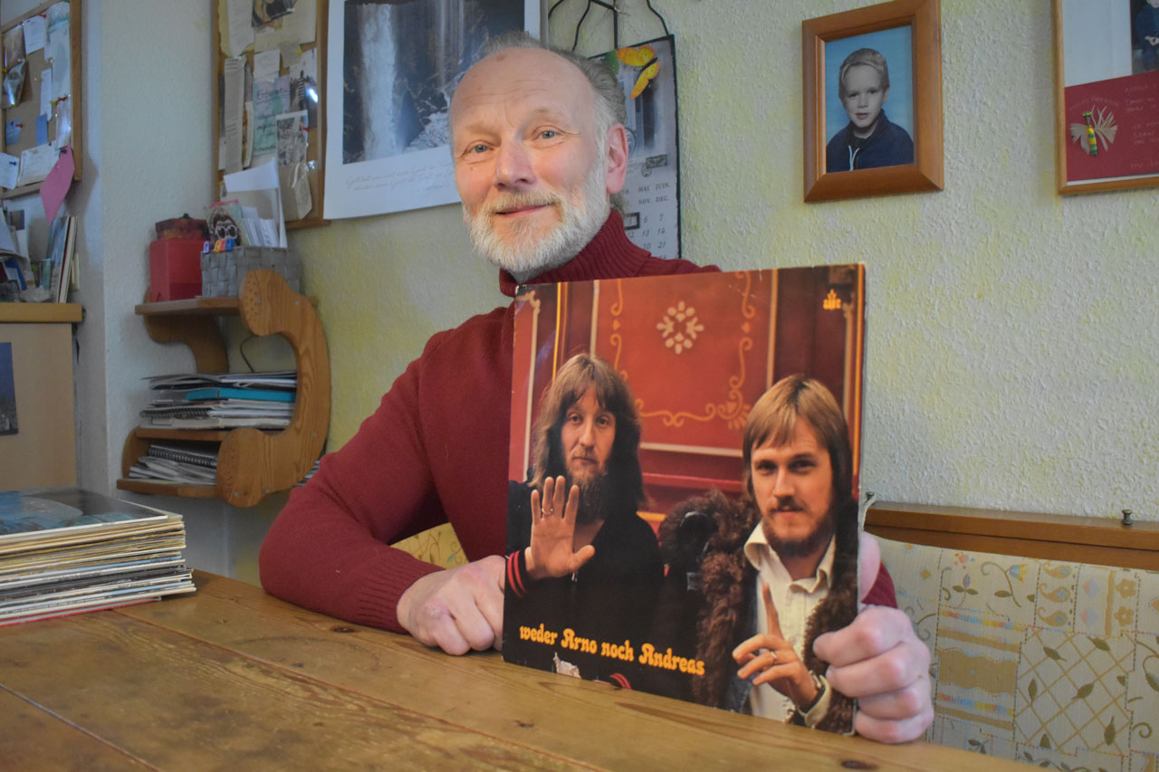 Er hört Musik mit dem Bauch Er hört Musik mit dem Bauch