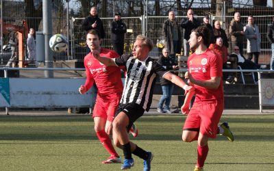 Der FC Remscheid gewinnt das Spitzenspiel