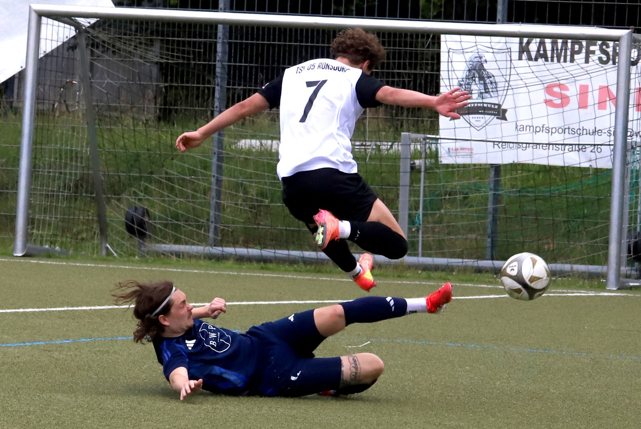 TSV-Zebras siegen 4:2 im Testspiel-Derby TSV-Zebras siegen 4:2 im Testspiel-Derby