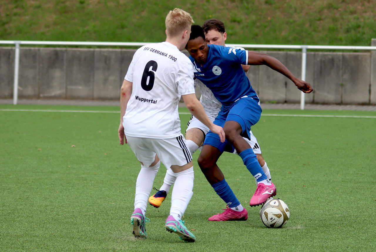 SSV Germania und FC Remscheid trennen sich 3:3 SSV Germania und FC Remscheid trennen sich 3:3SSV Germania und FC Remscheid trennen sich 3:3