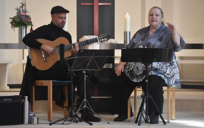 Erfahrenes Duo mit lateinamerikanischer Musik