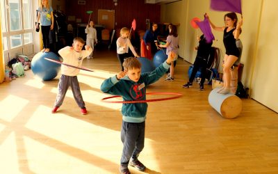 Artistik und Akrobatik in der Zirkuswoche St. Joseph