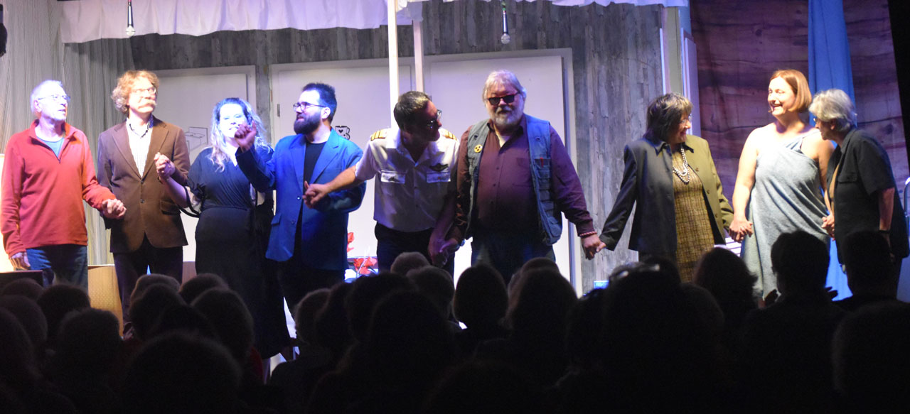 Die Theatergruppe in St. Josef spielt eine Komödie Die Theatergruppe in St. Josef spielt eine Komödie